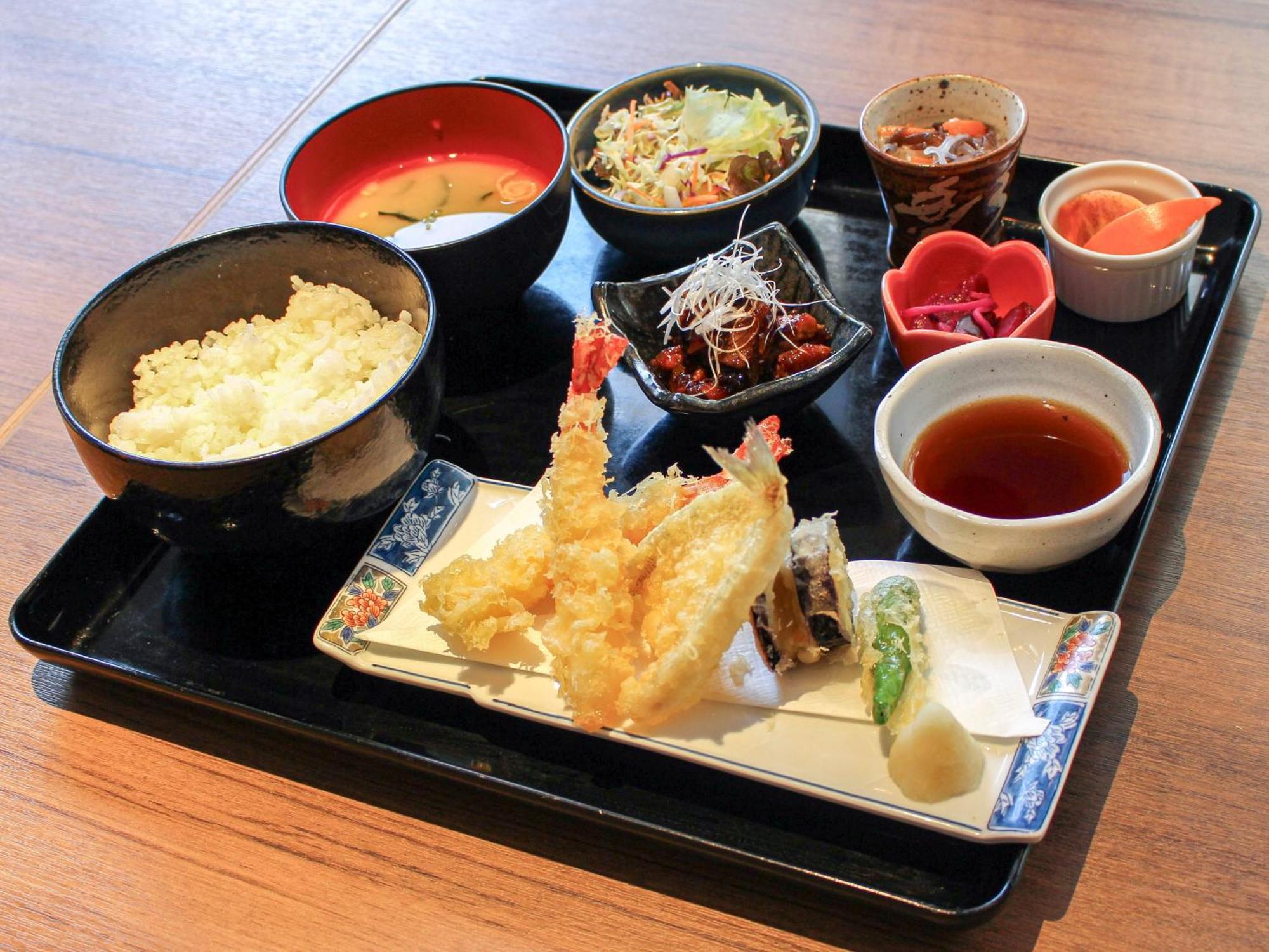 Hotel Katsuyama Premiere Matsuyama  Buitenkant foto